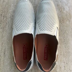 PIKOLINOS Men's Perforated White Loafers